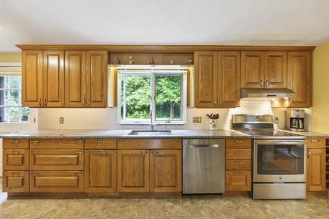 65 Taylor Rd, Acton, MA 01720 photo 7