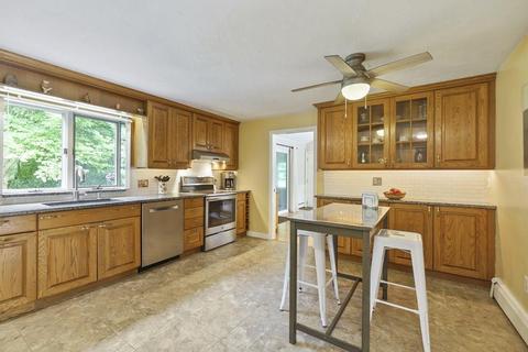 65 Taylor Rd, Acton, MA 01720 photo 8