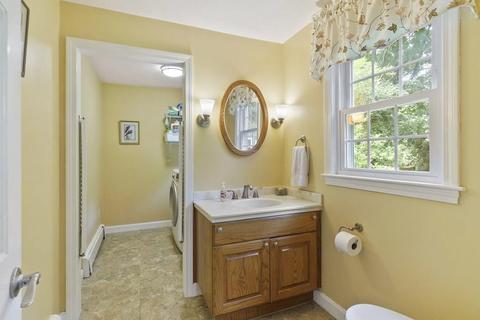 65 Taylor Rd, Acton, MA 01720 photo 11