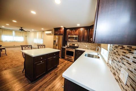 292 Emmett St, Fall River, MA 02721 photo 5
