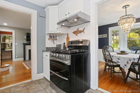 49 Corning St, Beverly, MA 01915 photo 5