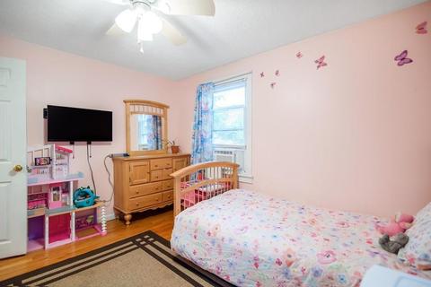 33 Sparrow Dr, Springfield, MA 01119 photo 18