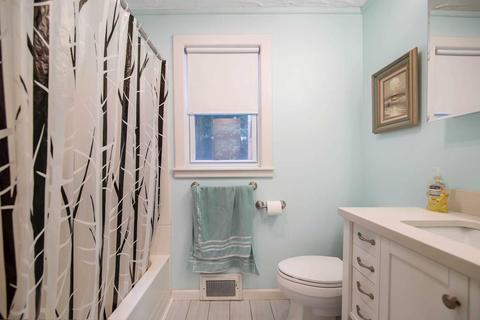 33 Sparrow Dr, Springfield, MA 01119 photo 16