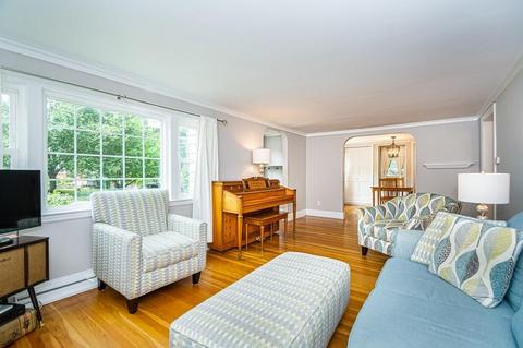 27 Mark Ave, Reading, MA 01867 photo 7
