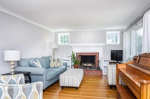 27 Mark Ave, Reading, MA 01867 photo 4