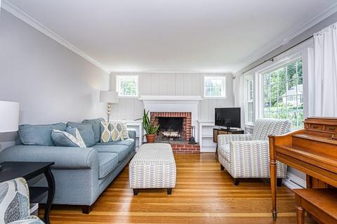 27 Mark Ave, Reading, MA 01867 photo 5