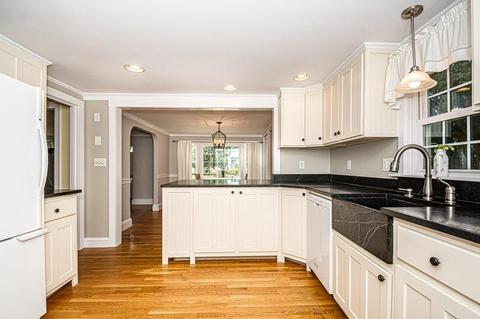 27 Mark Ave, Reading, MA 01867 photo 14