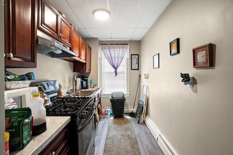 424 Robeson St, Fall River, MA 02720 photo 15