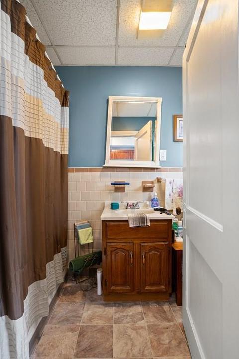 424 Robeson St, Fall River, MA 02720 photo 23