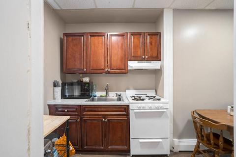 424 Robeson St, Fall River, MA 02720 photo 13