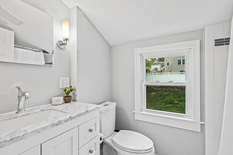31 Longfellow Rd, Reading, MA 01867 photo 28