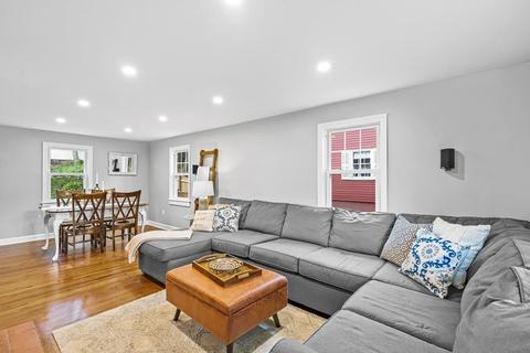 31 Longfellow Rd, Reading, MA 01867 photo 17
