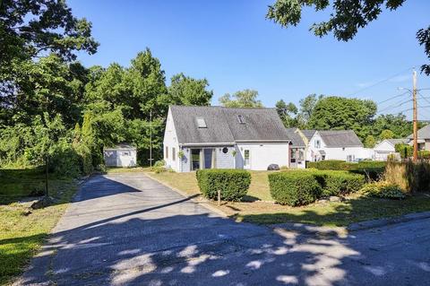 39 Hillside Ave, Braintree, MA 02184 photo 2