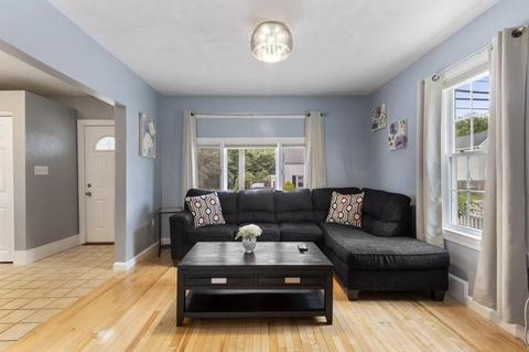 34 Maverick St, Dedham, MA 02026 photo 3