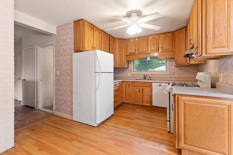 15 Beverly Hl, Canton, MA 02021 photo 13