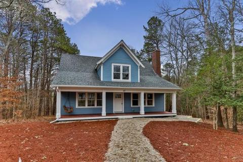 47 Hemlock Dr, Mashpee, MA 02649 photo 2