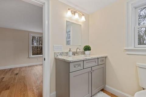 47 Hemlock Dr, Mashpee, MA 02649 photo 23