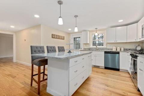 47 Hemlock Dr, Mashpee, MA 02649 photo 13
