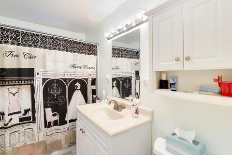 11 Marsh Ave, Worcester, MA 01605 photo 9