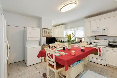 11 Marsh Ave, Worcester, MA 01605 photo 11