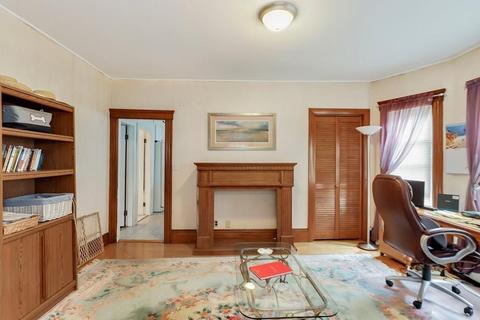 11 Marsh Ave, Worcester, MA 01605 photo 4