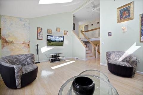 9 Driscoll Dr, Framingham, MA 01701 photo 4