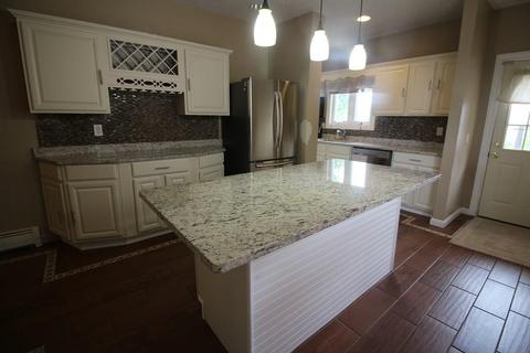 25 Hambly St, Fall River, MA 02721 photo 8
