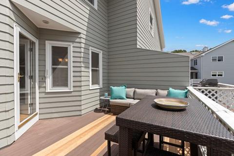 9 Carnation Cir #D, Reading, MA 01867 photo 30