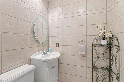 9 Carnation Cir #D, Reading, MA 01867 photo 17