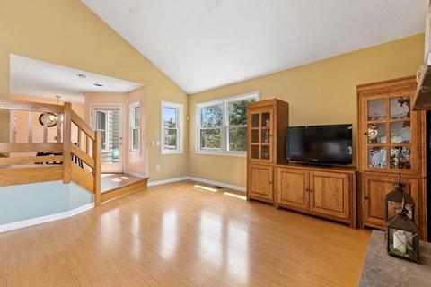 9 Carnation Cir #D, Reading, MA 01867 photo 10