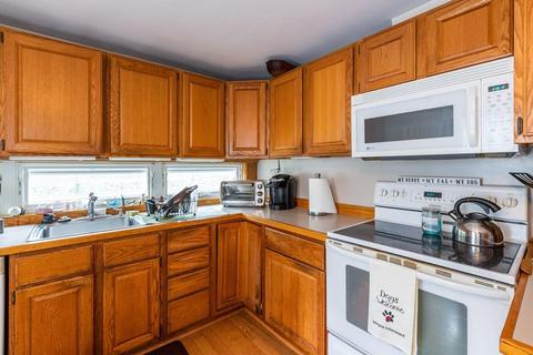 16 Dewitt Rd, Stoneham, MA 02180 photo 9