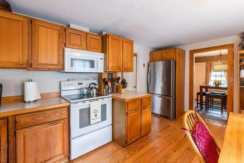 16 Dewitt Rd, Stoneham, MA 02180 photo 8