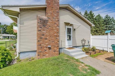 35 Calley St, Springfield, MA 01129 photo 17