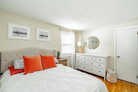 35 Calley St, Springfield, MA 01129 photo 10