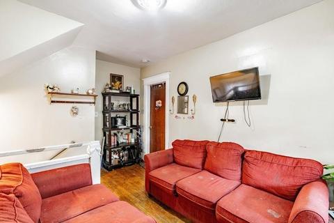 30 Leete St, Springfield, MA 01108 photo 17