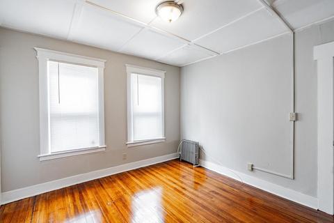 30 Leete St, Springfield, MA 01108 photo 3