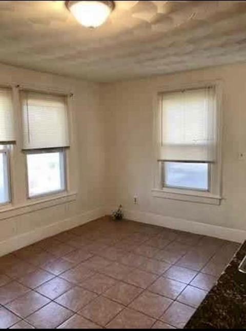15 Leonard St, Chicopee, MA 01013 photo 6