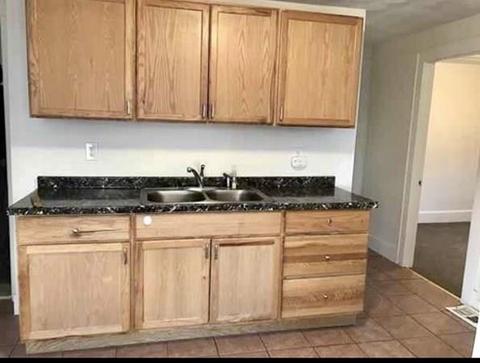 15 Leonard St, Chicopee, MA 01013 photo 3