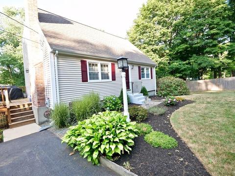 32 Mill St, Franklin, MA 02038 photo 2