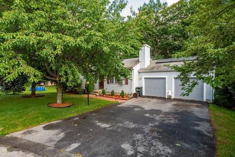 65 Santoro Rd, Worcester, MA 01606 photo 2