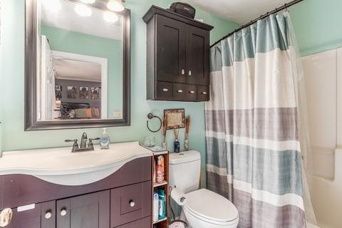 65 Santoro Rd, Worcester, MA 01606 photo 10