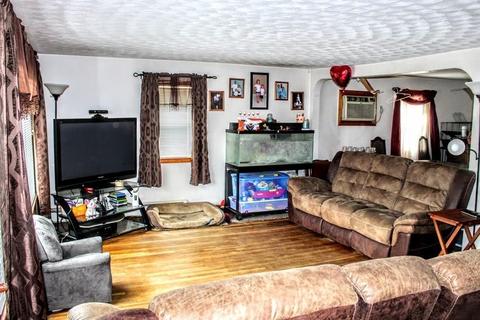 29 Racicot Ave, Webster, MA 01570 photo 12