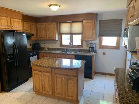 63 Amos Dr, Springfield, MA 01118 photo 8