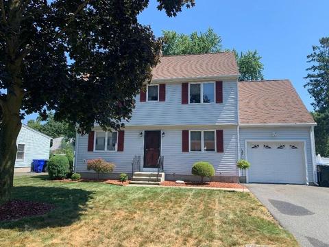 63 Amos Dr, Springfield, MA 01118 photo 2
