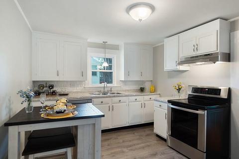 31 Adah St, Athol, MA 01331 photo 12