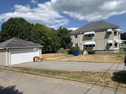 168 California St, Fall River, MA 02723 photo 2