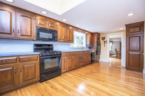 108 Pine, Danvers, MA 01923 photo 8