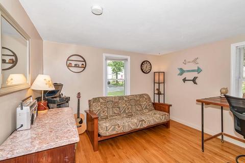 21 Onondaga St, Springfield, MA 01128 photo 24