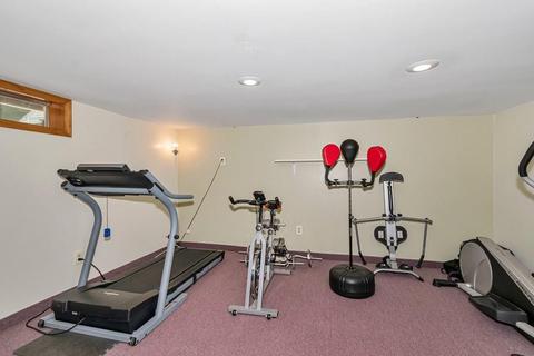 21 Onondaga St, Springfield, MA 01128 photo 28