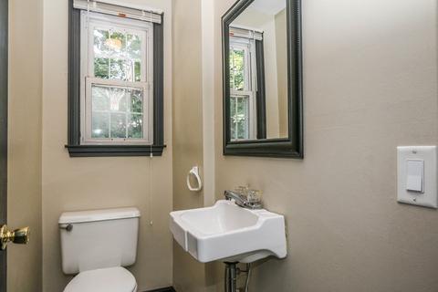 35 Bennington St, Springfield, MA 01108 photo 18